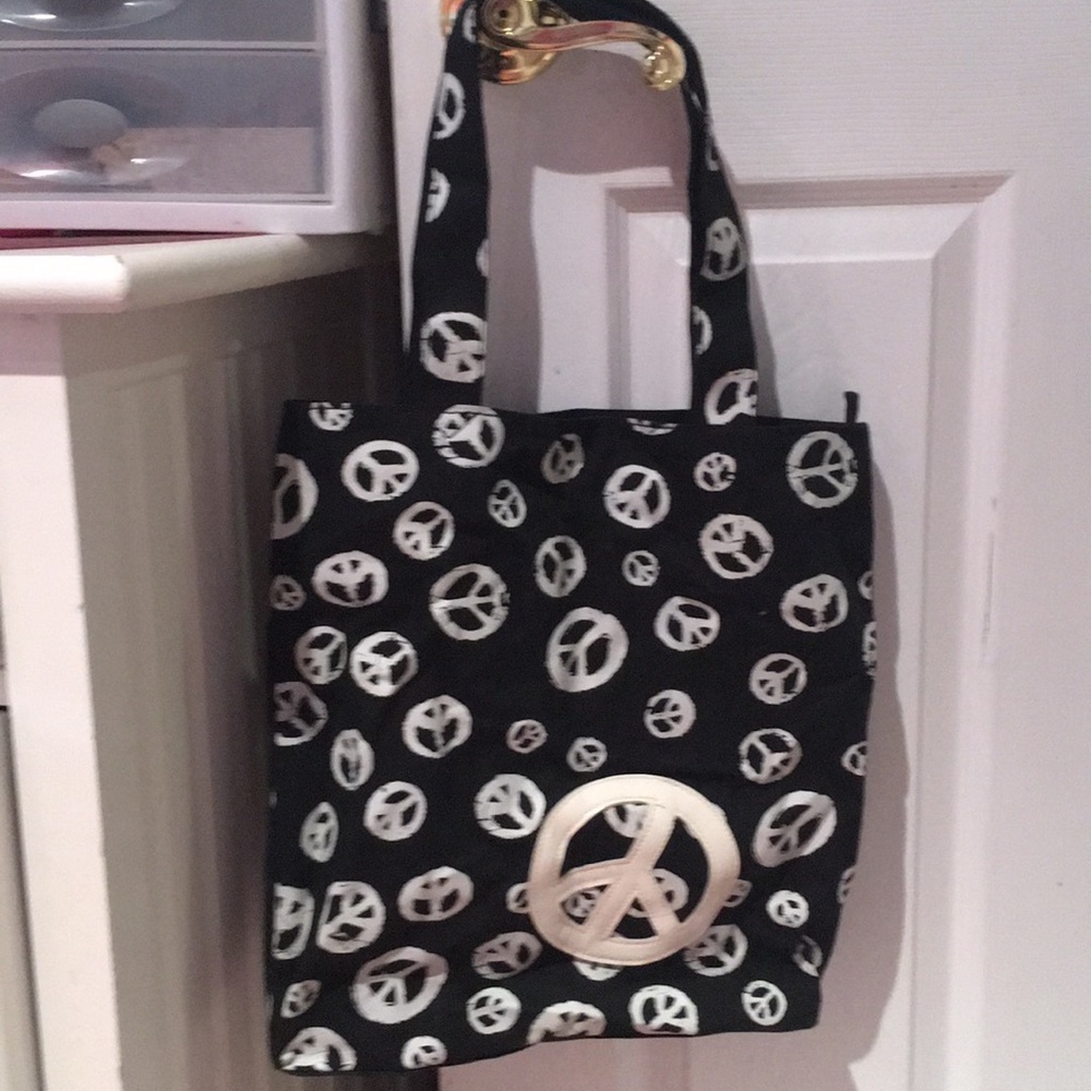 Carrying bag with peace signs